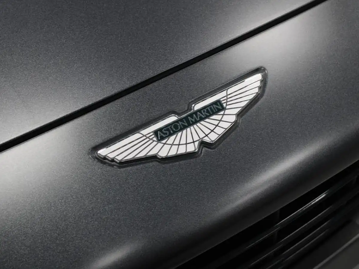 2022-aston-martin-dbx-40-v8-big-19
