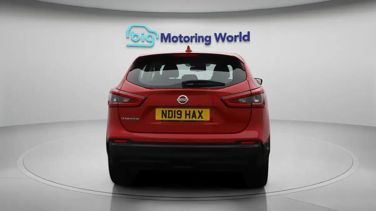 2019-nissan-qashqai-15dci-acenta-premium-heat-pack-big-6