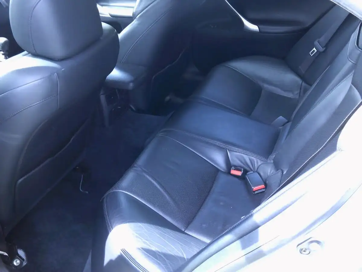 2006-lexus-is-220d-22td-se-big-9