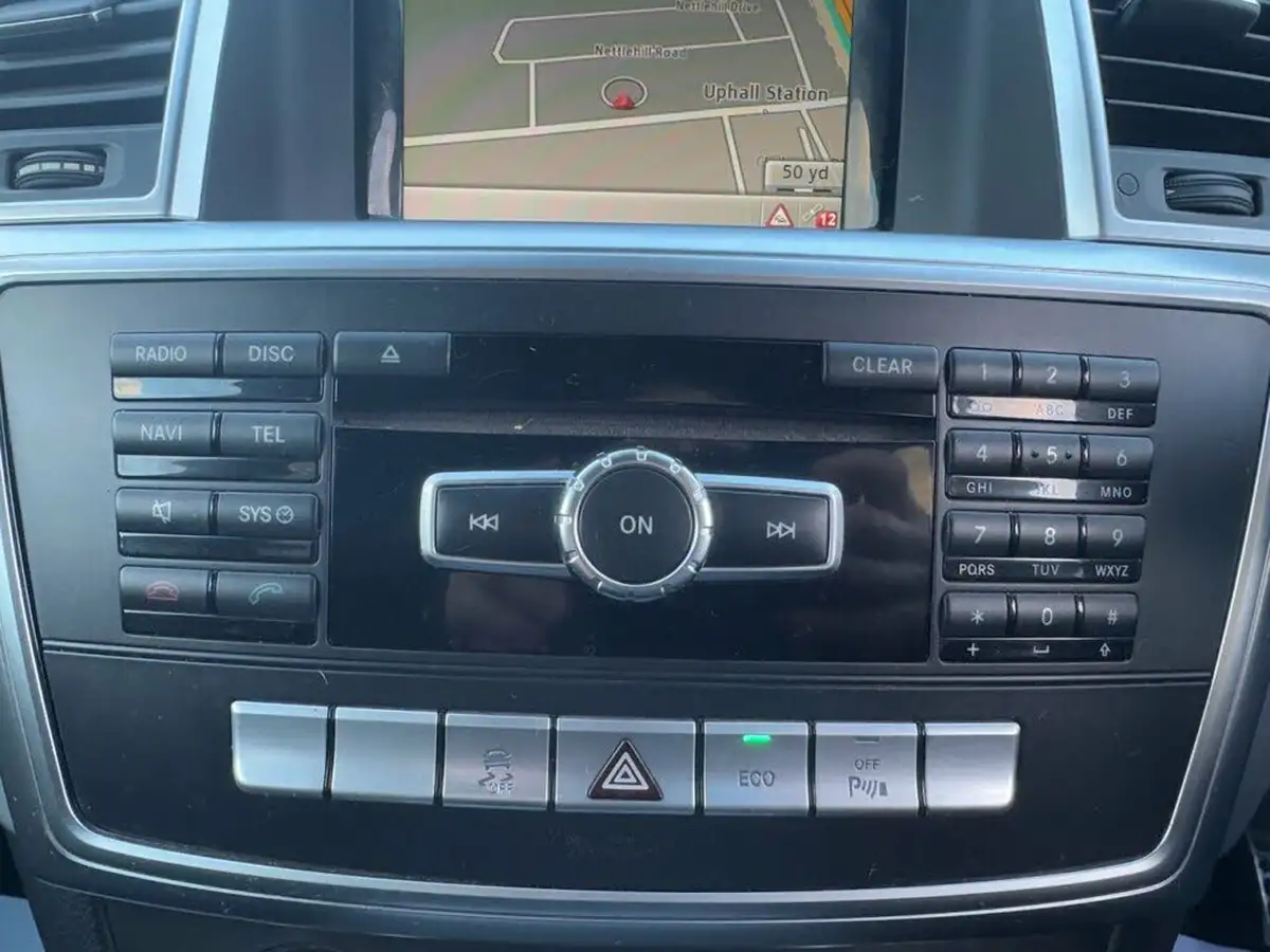 2013-mercedes-benz-m-class-21cdi-ml250-bluetec-amg-sport-big-22