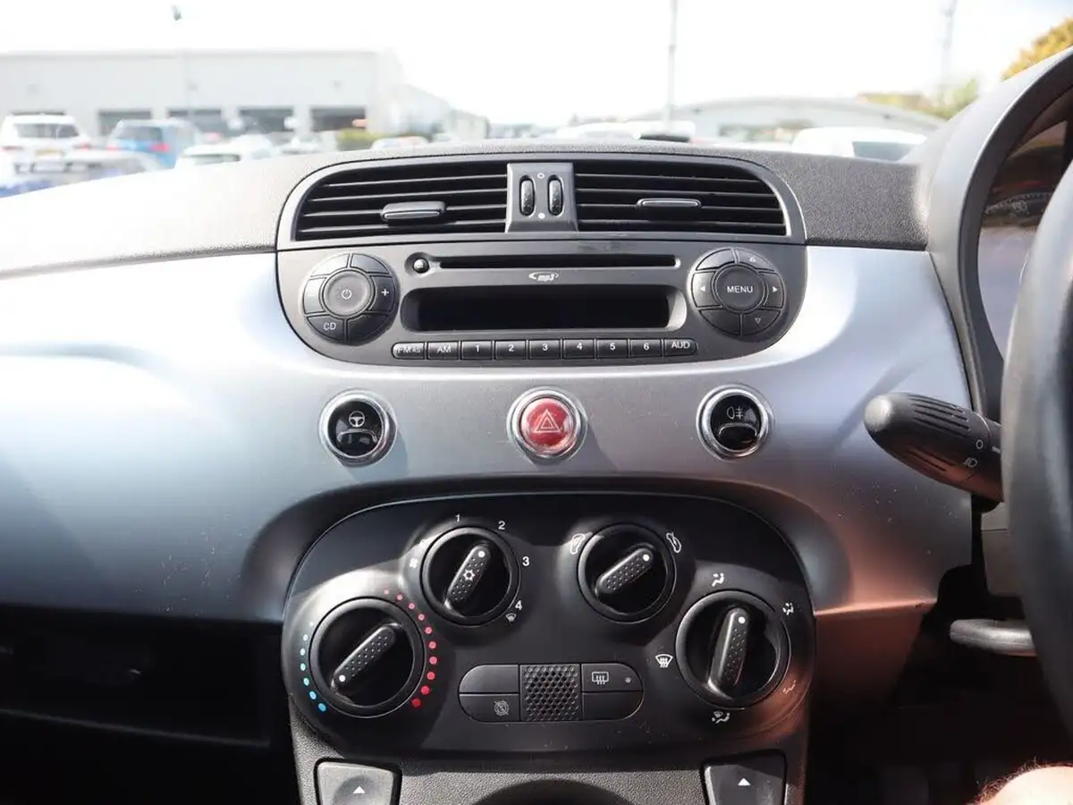 2014-fiat-500-12-s-big-27