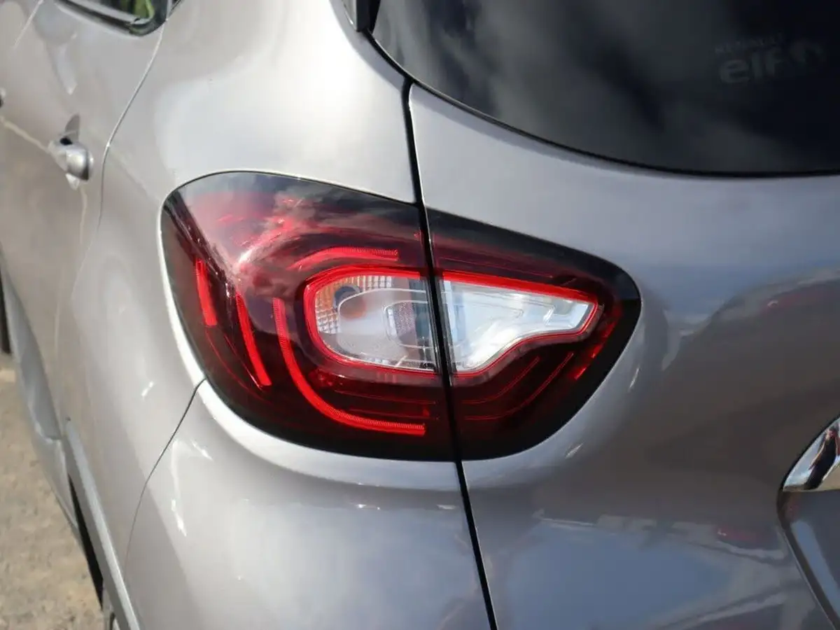 2019-renault-captur-15dci-gt-line-big-16