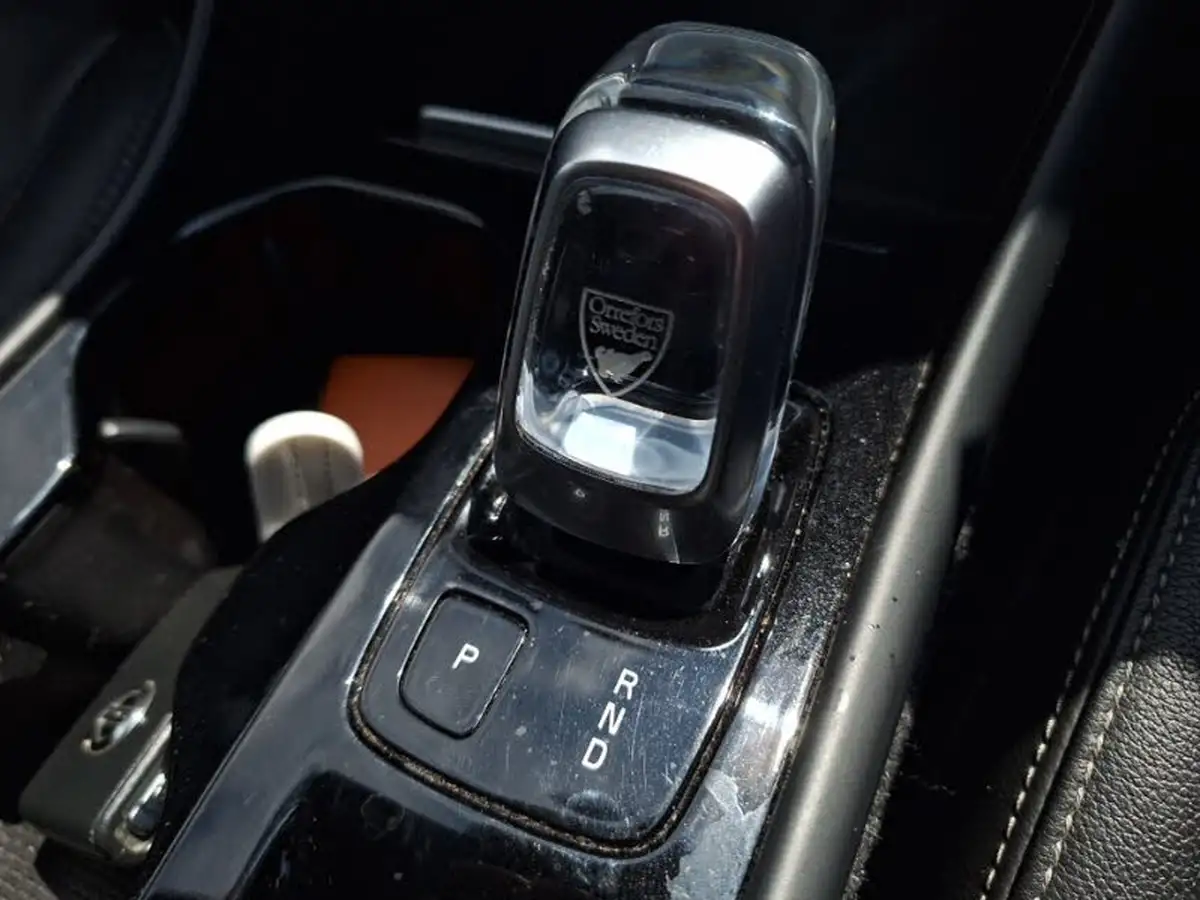 2021-volvo-xc40-15-t3-inscription-163bhp-geartronic-big-18