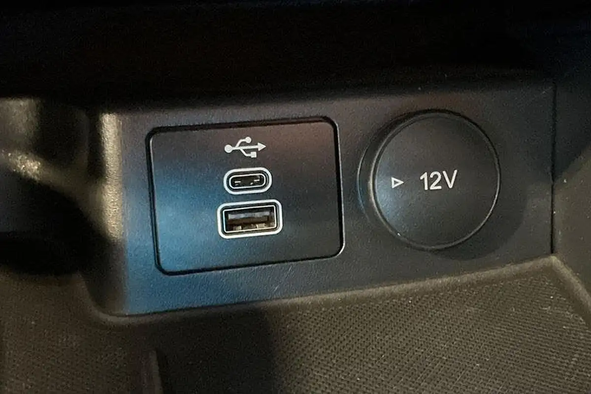 2023-ford-kuga-15t-st-line-x-edition-big-24