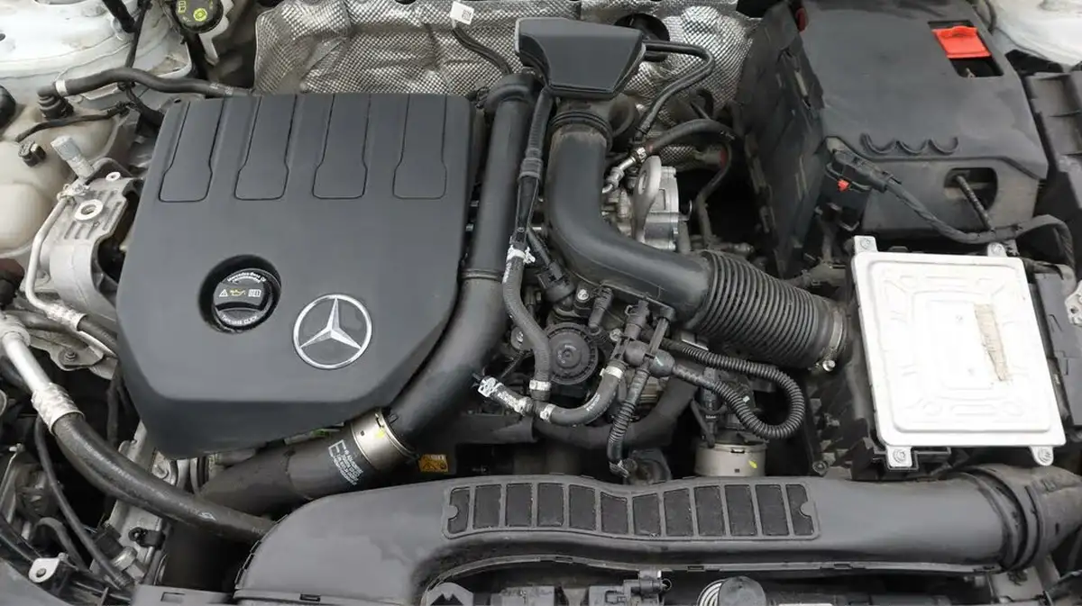 2022-mercedes-benz-cla-13-cla-200-amg-line-coupe-4d-big-19