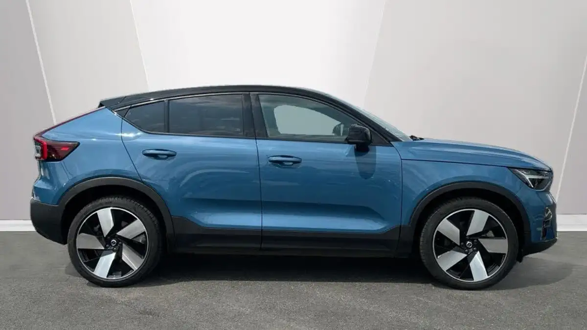 2022-volvo-c40-e-twin-recharge-pro-big-2