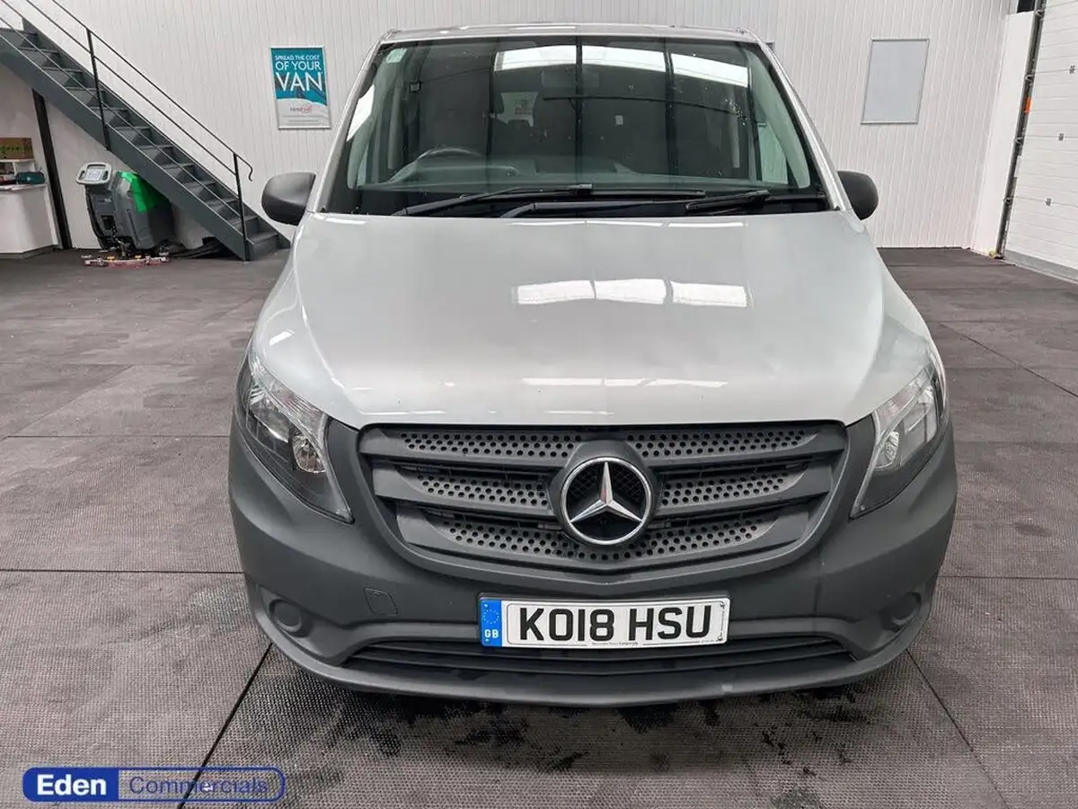 2018-mercedes-benz-vito-21cdi-tourer-pro-114-long-big-9
