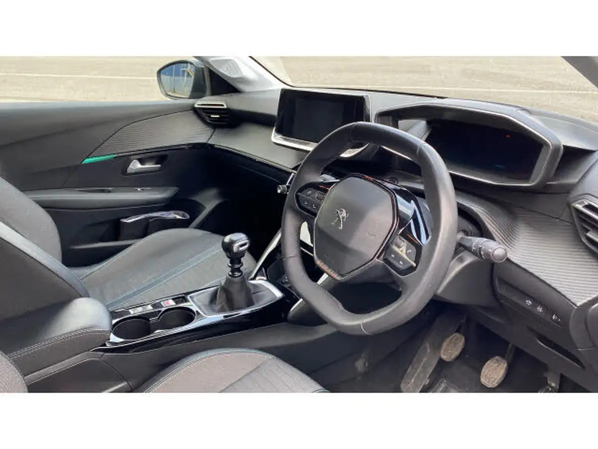 2022-peugeot-208-12-puretech-allure-premium-100bhp-big-10