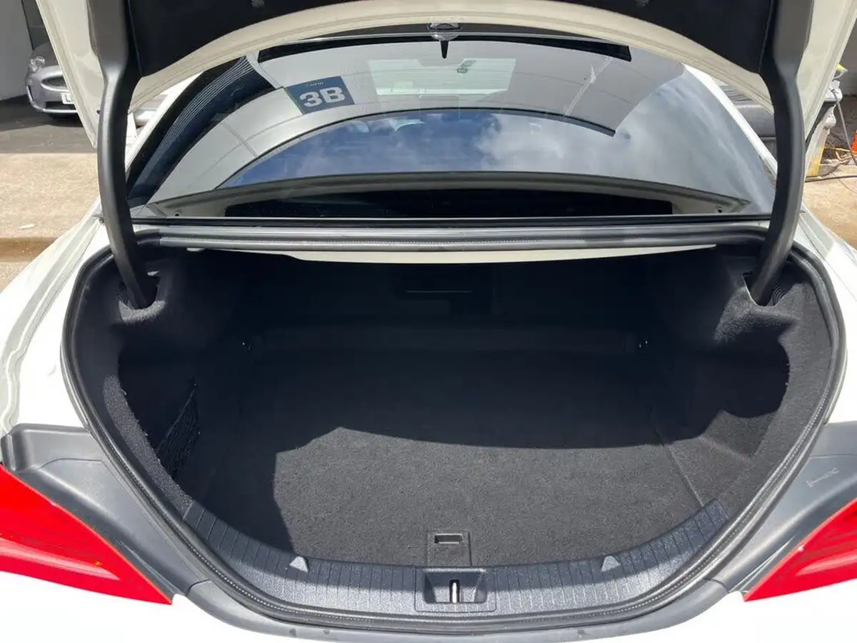 2014-mercedes-benz-cla-16-cla-180-amg-sport-big-24