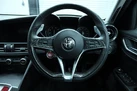 2017-alfa-romeo-giulia-20-veloce-small-43