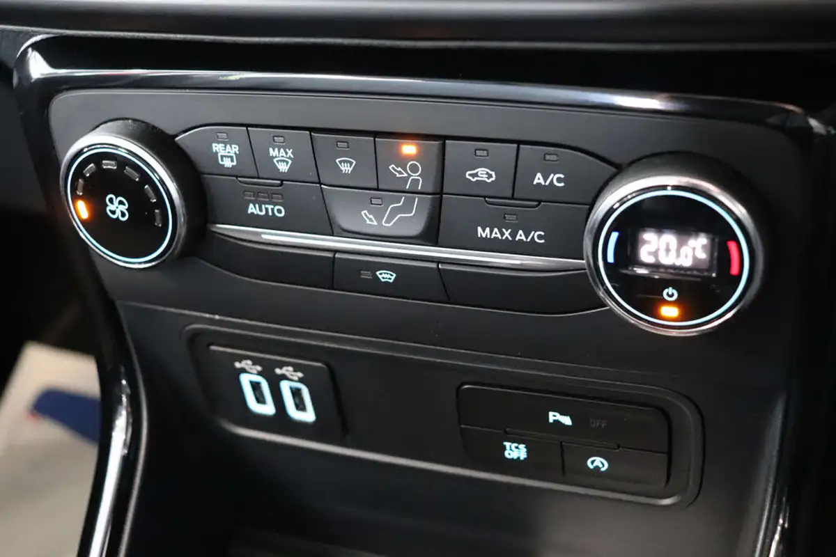 2019-ford-ecosport-10t-titanium-125ps-ss-big-43