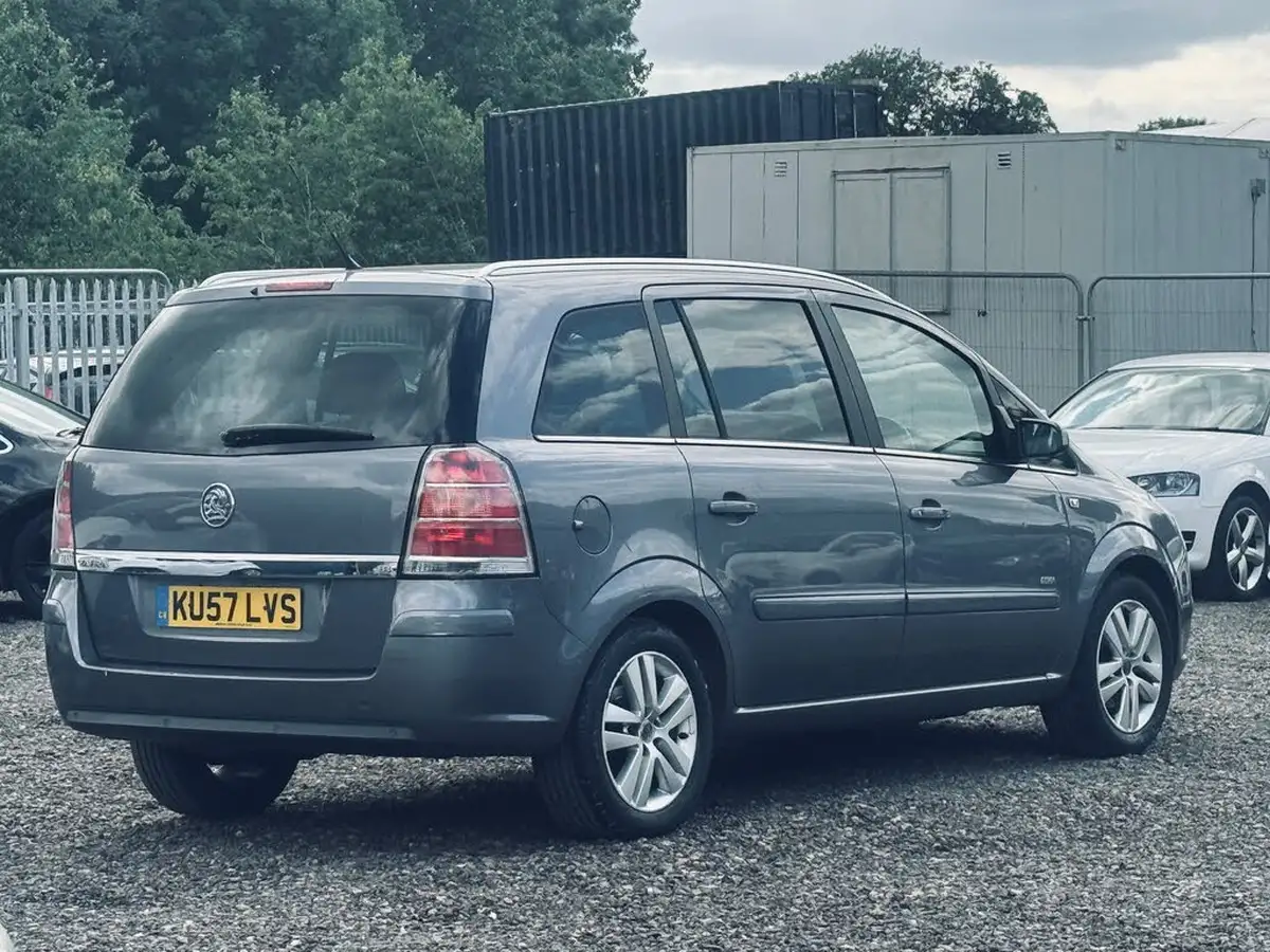 2007-vauxhall-zafira-18-design-easytronic-big-4