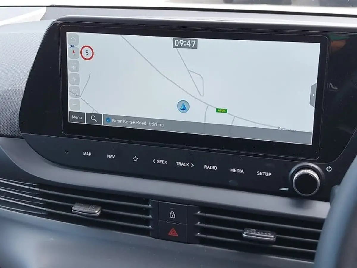 2024-hyundai-bayon-10-t-gdi-advance-big-13