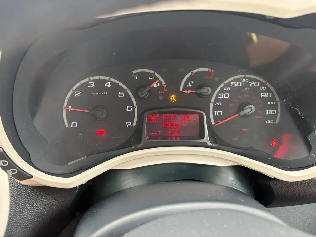 2013-ford-ka-12-titanium-big-17