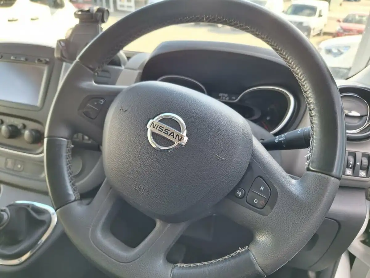 2019-nissan-nv300-16dci-tekna-l1h1-120ps-10t-panel-van-big-31