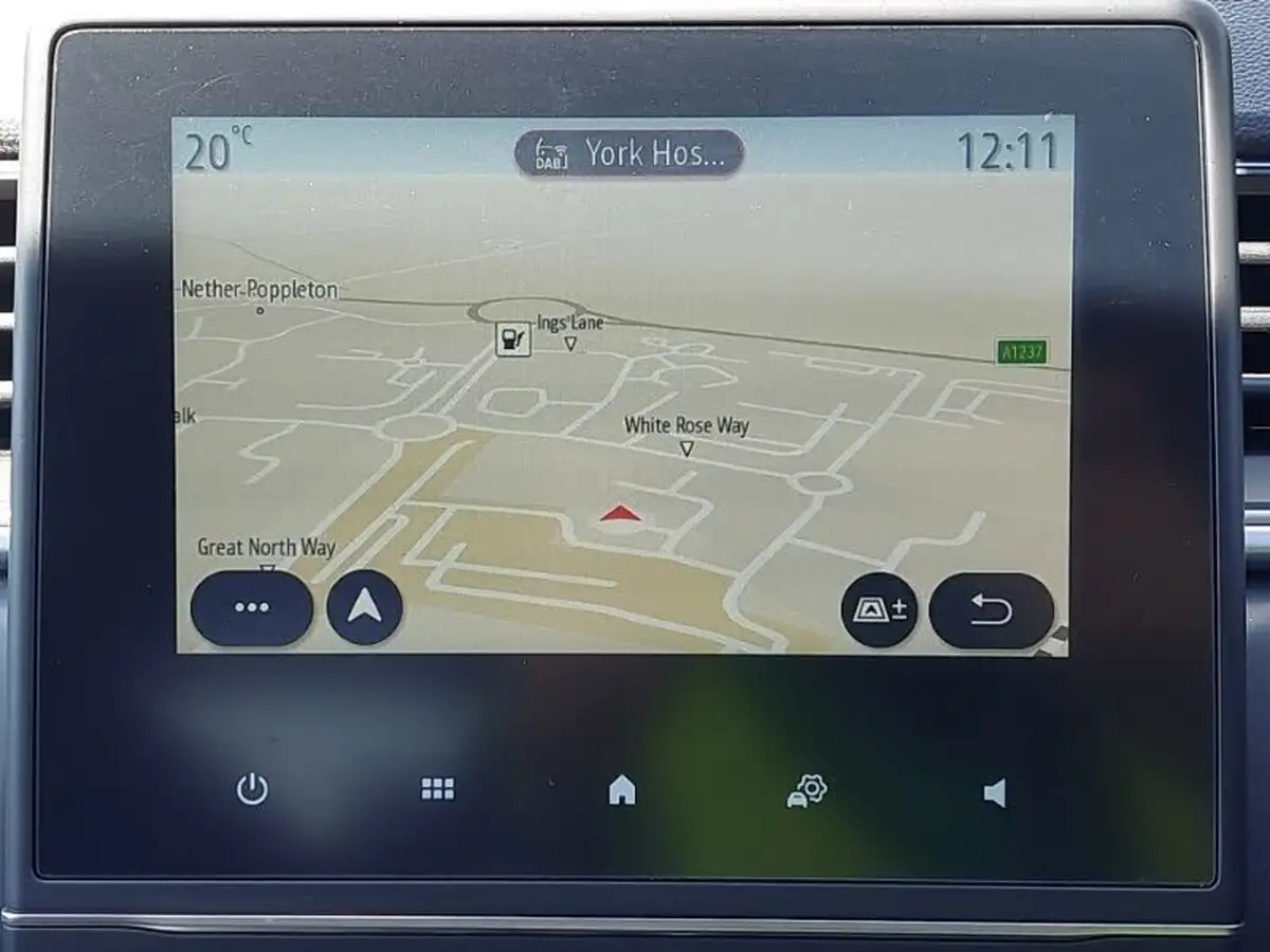 2024-renault-captur-10-tce-techno-big-10