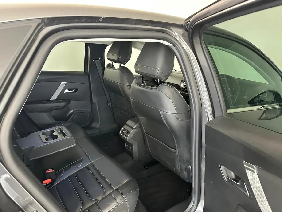 2021-citroen-c4-12-puretech-shine-plus-155ps-big-18