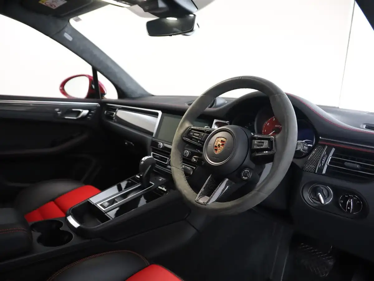 2022-porsche-macan-29-v6-gts-big-7