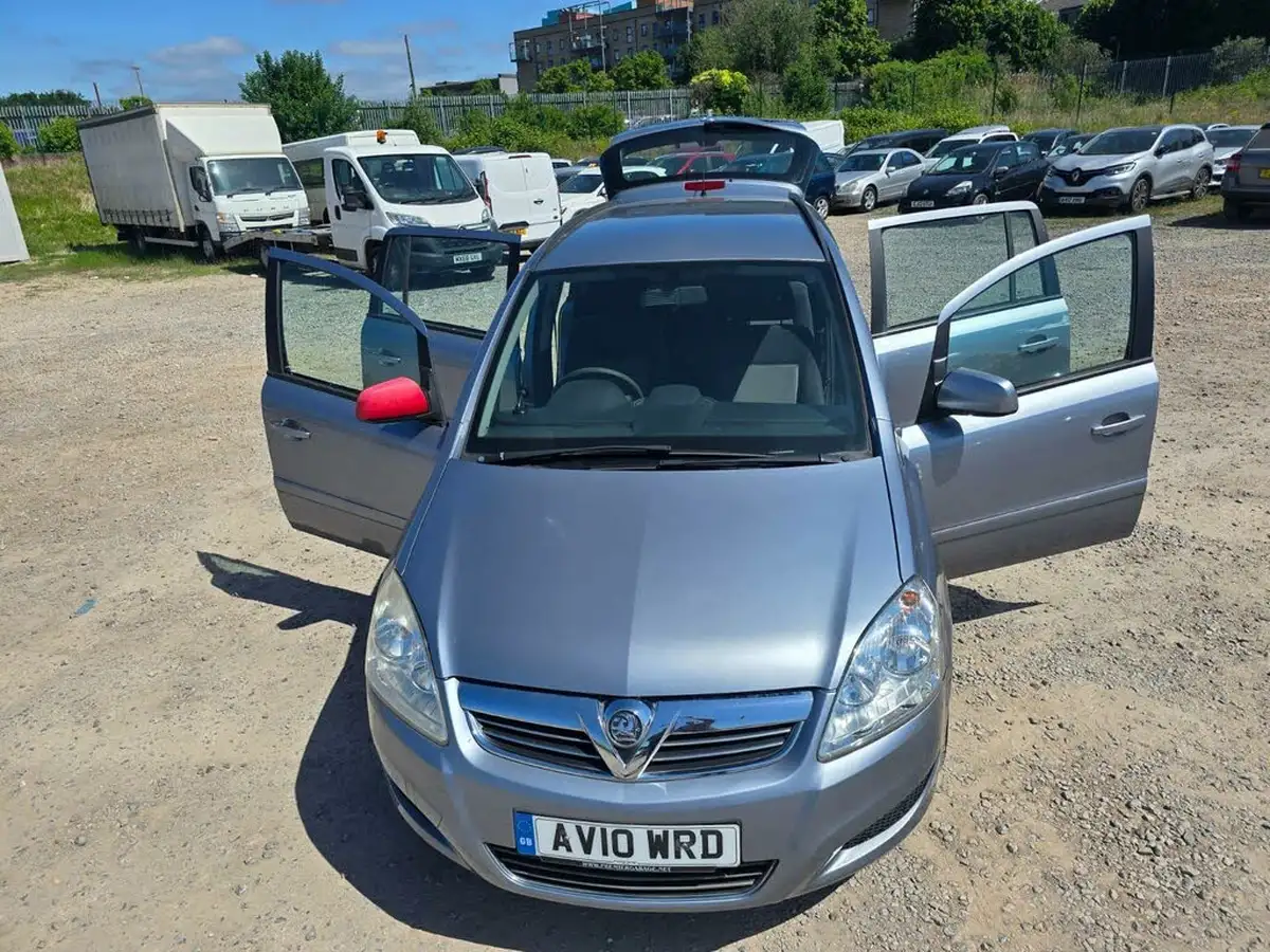 2010-vauxhall-zafira-16-exclusiv-115ps-big-6
