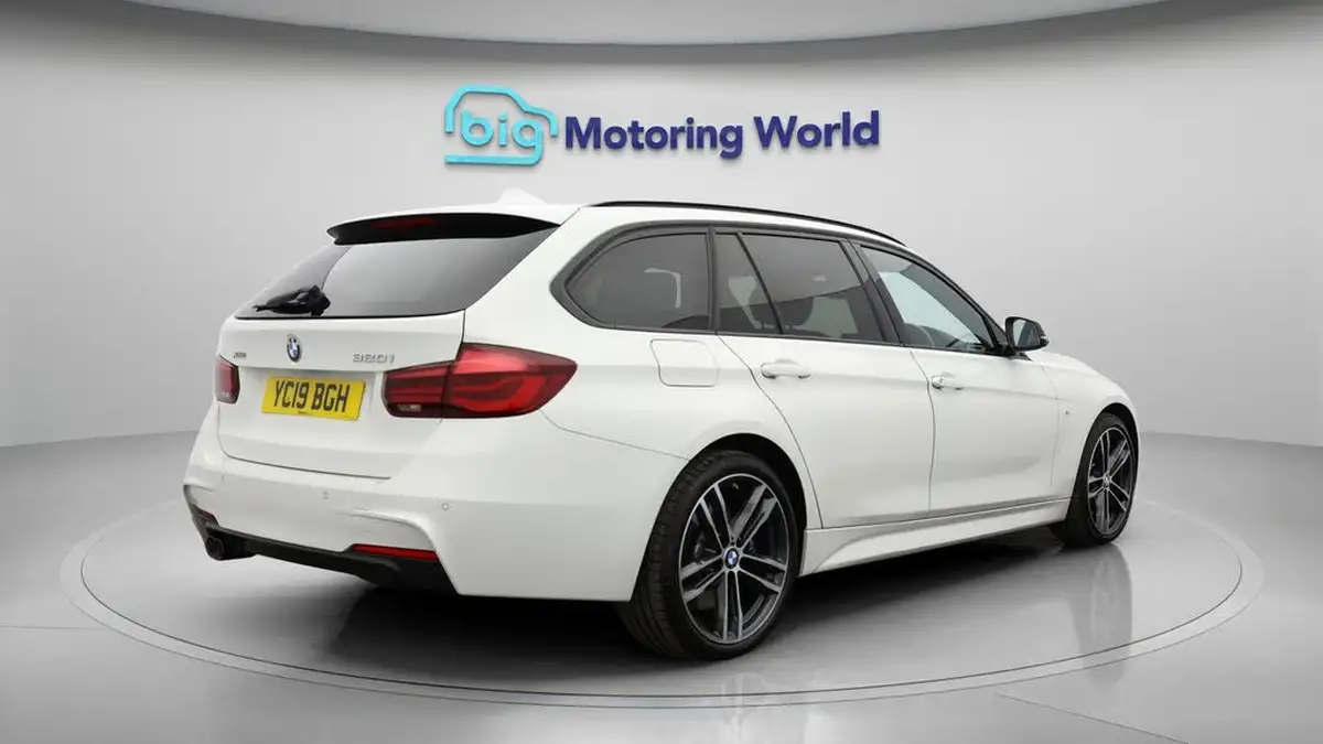 2018-bmw-3-series-20-320i-xdrive-m-sport-shadow-edition-touring-5d-auto-big-7