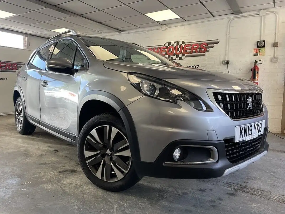 2019-peugeot-2008-suv-12-puretech-allure-82bhp-big-0