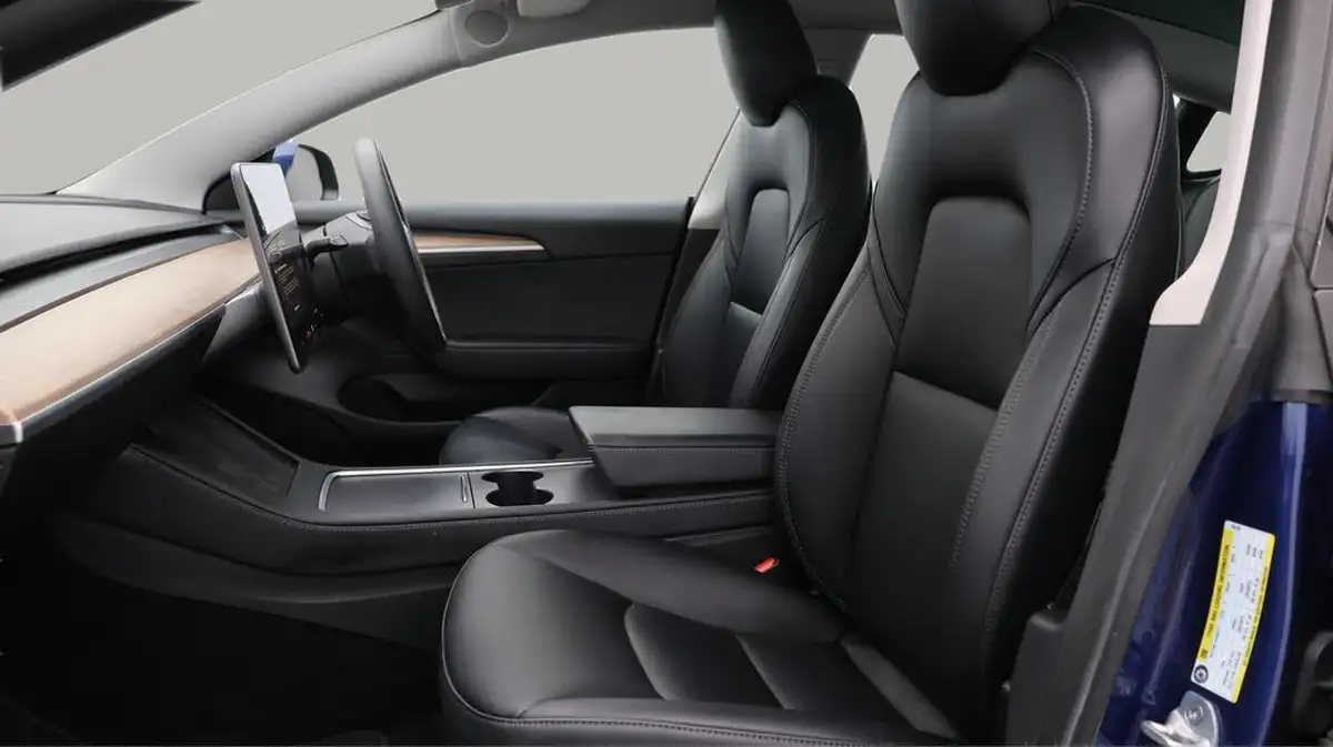 2021-tesla-model-3-e-long-range-awd-big-14