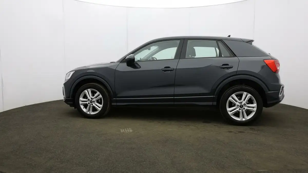 2023-audi-q2-15-35-tfsi-sport-s-tronic-big-70