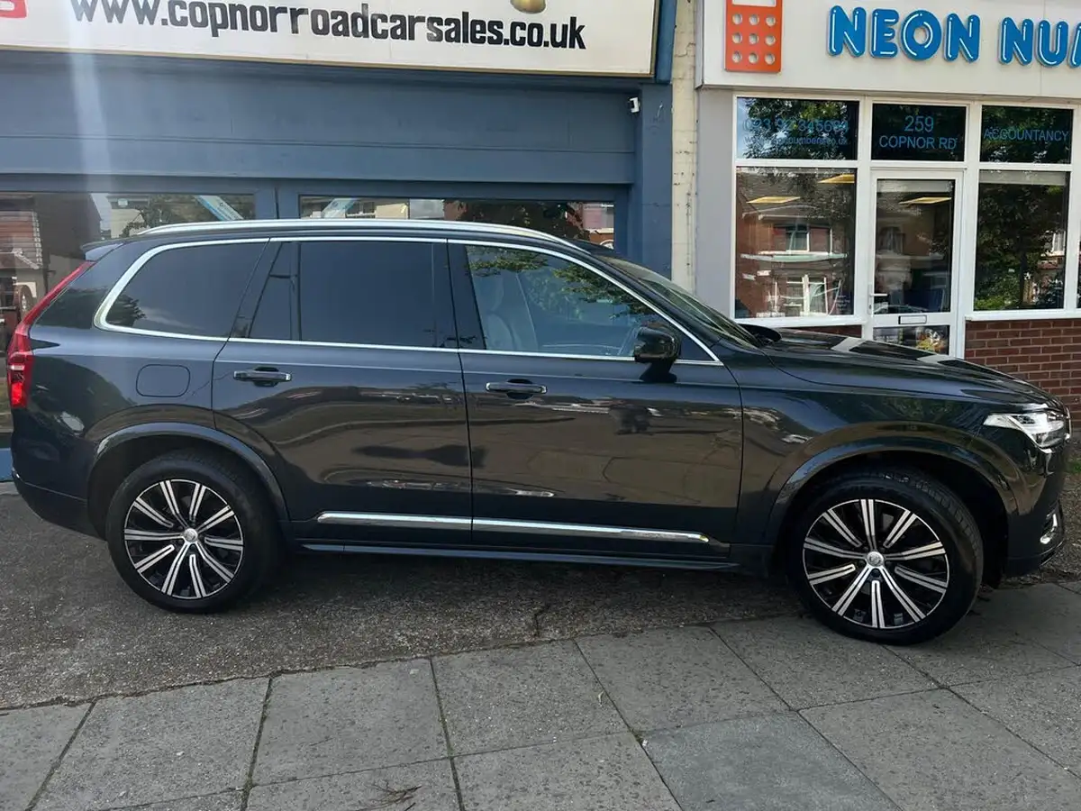 2021-volvo-xc90-20-t8-inscription-390bhp-big-3