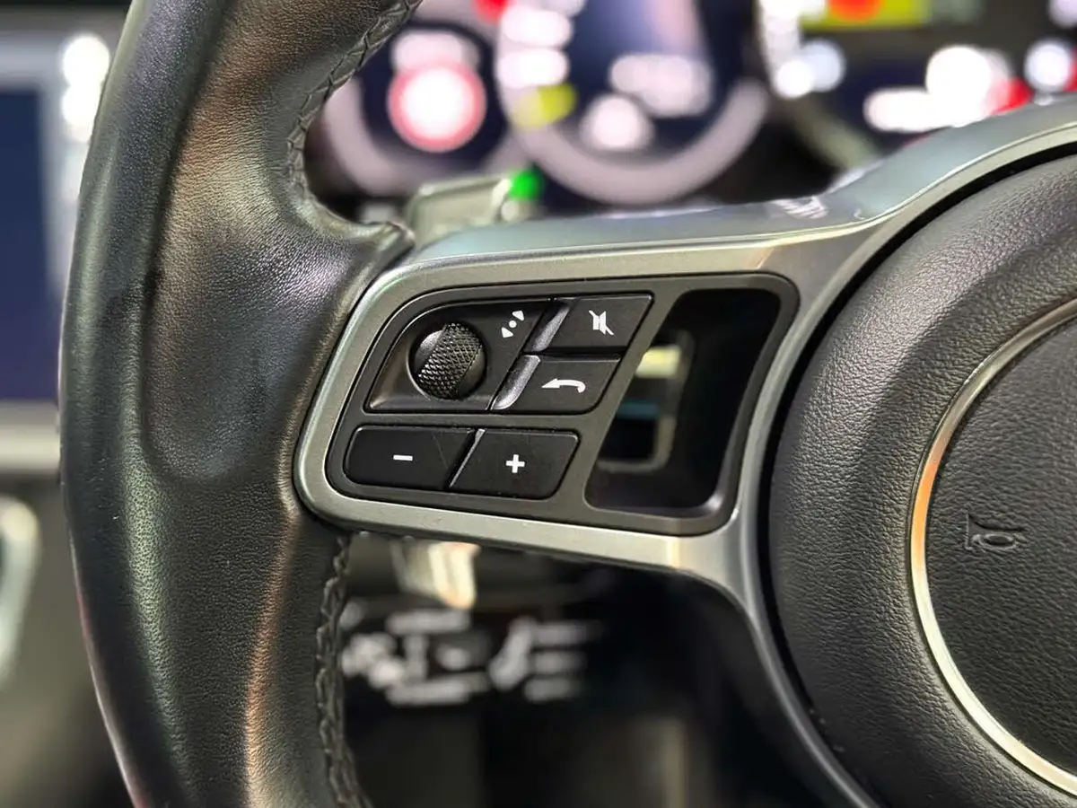 2018-porsche-panamera-29-v6-4-e-hybrid-sport-turismo-big-37