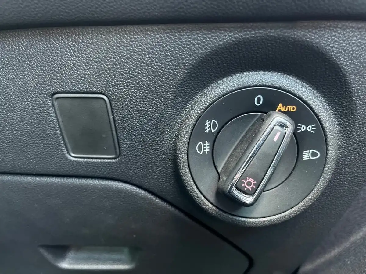 2019-seat-leon-15-tsi-evo-fr-130ps-ss-hatchback-big-41