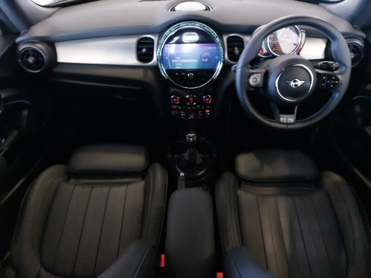 2021-mini-cooper-15-cooper-exclusive-hatchback-3d-big-3