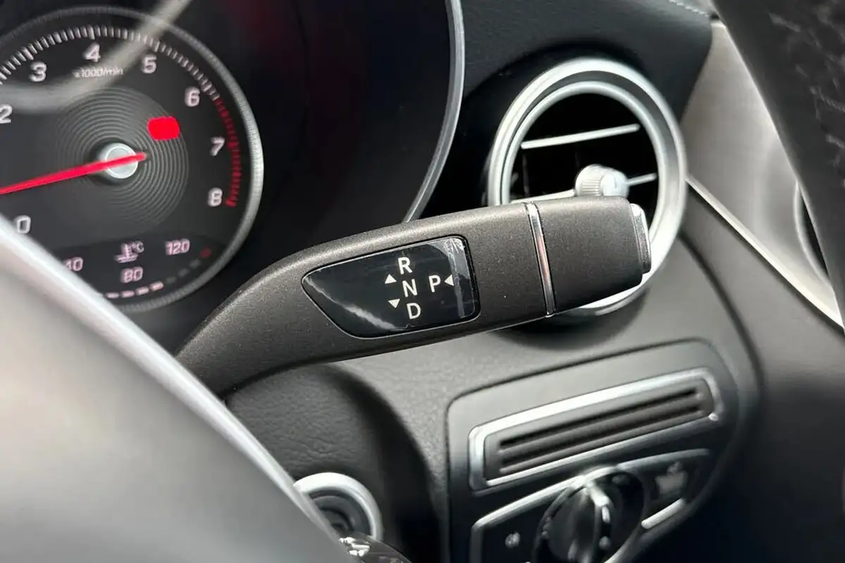 2015-mercedes-benz-c-class-20-c200-amg-line-184ps-ss-saloon-4d-7g-tronic-plus-big-29