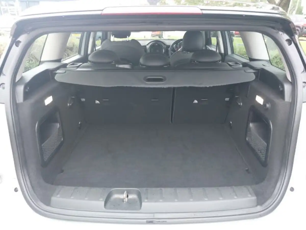 2017-mini-clubman-15-cooper-ss-big-7