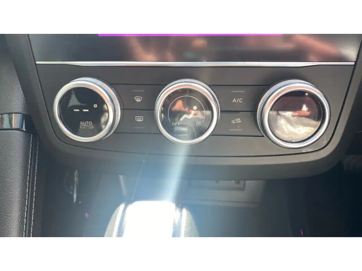 2019-renault-kadjar-13-tce-iconic-140bhp-edc-auto-big-29