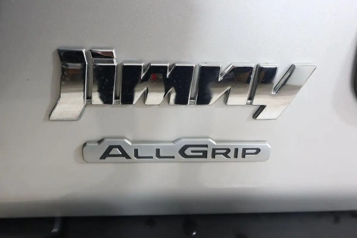 2024-suzuki-jimny-15-light-commercial-allgrip-big-39