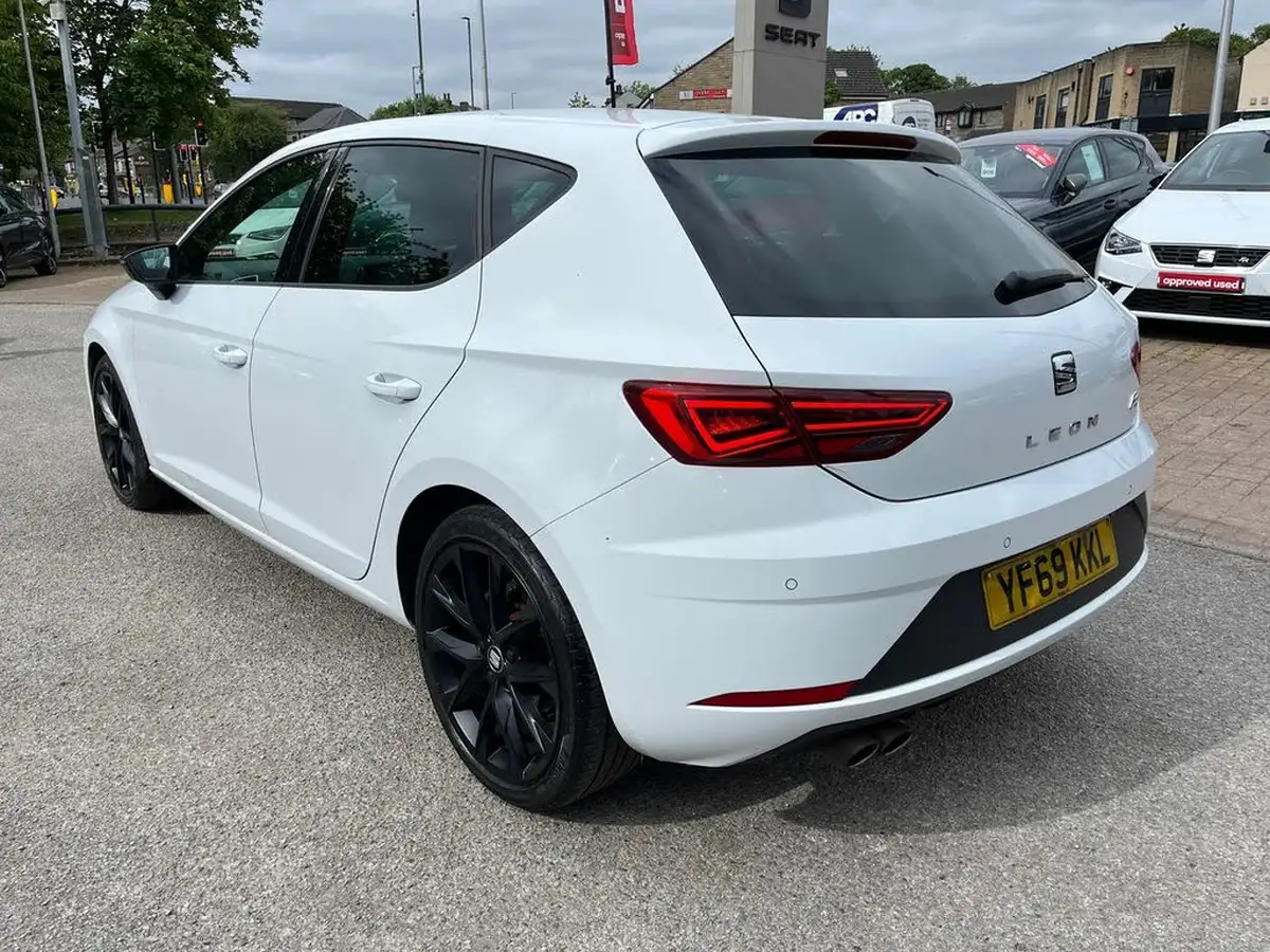 2019-seat-leon-15-tsi-evo-fr-black-edition-150ps-hatchback-dsg-big-34