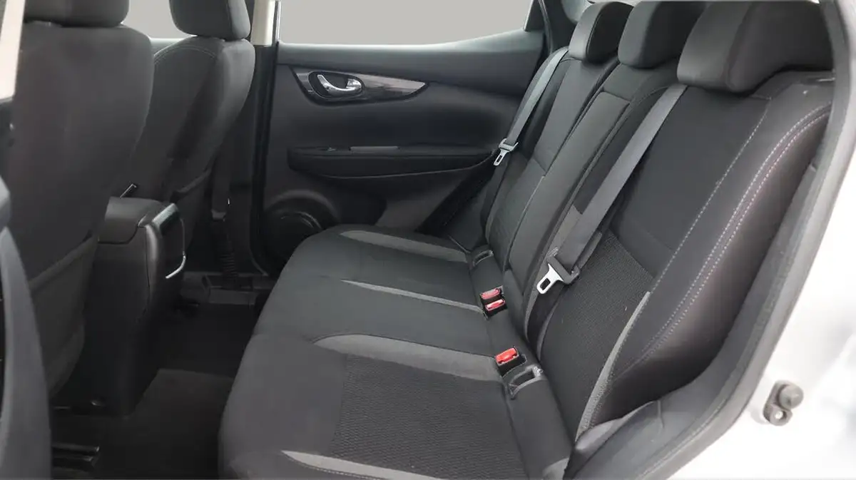 2018-nissan-qashqai-12-dig-t-acenta-big-16
