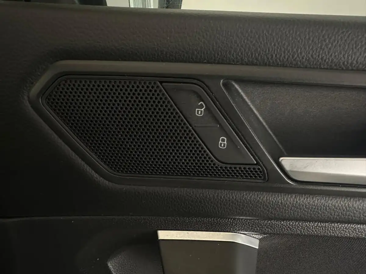 2022-volkswagen-tiguan-allspace-15-tsi-life-big-22