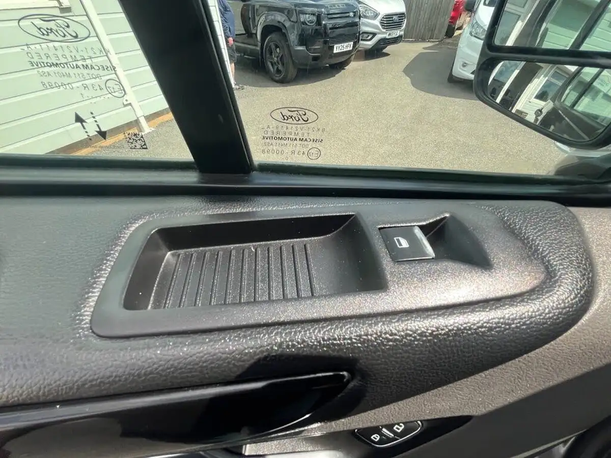 2021-ford-tourneo-custom-20tdci-320-l1-titanium-130pseu6dt-auto-big-14