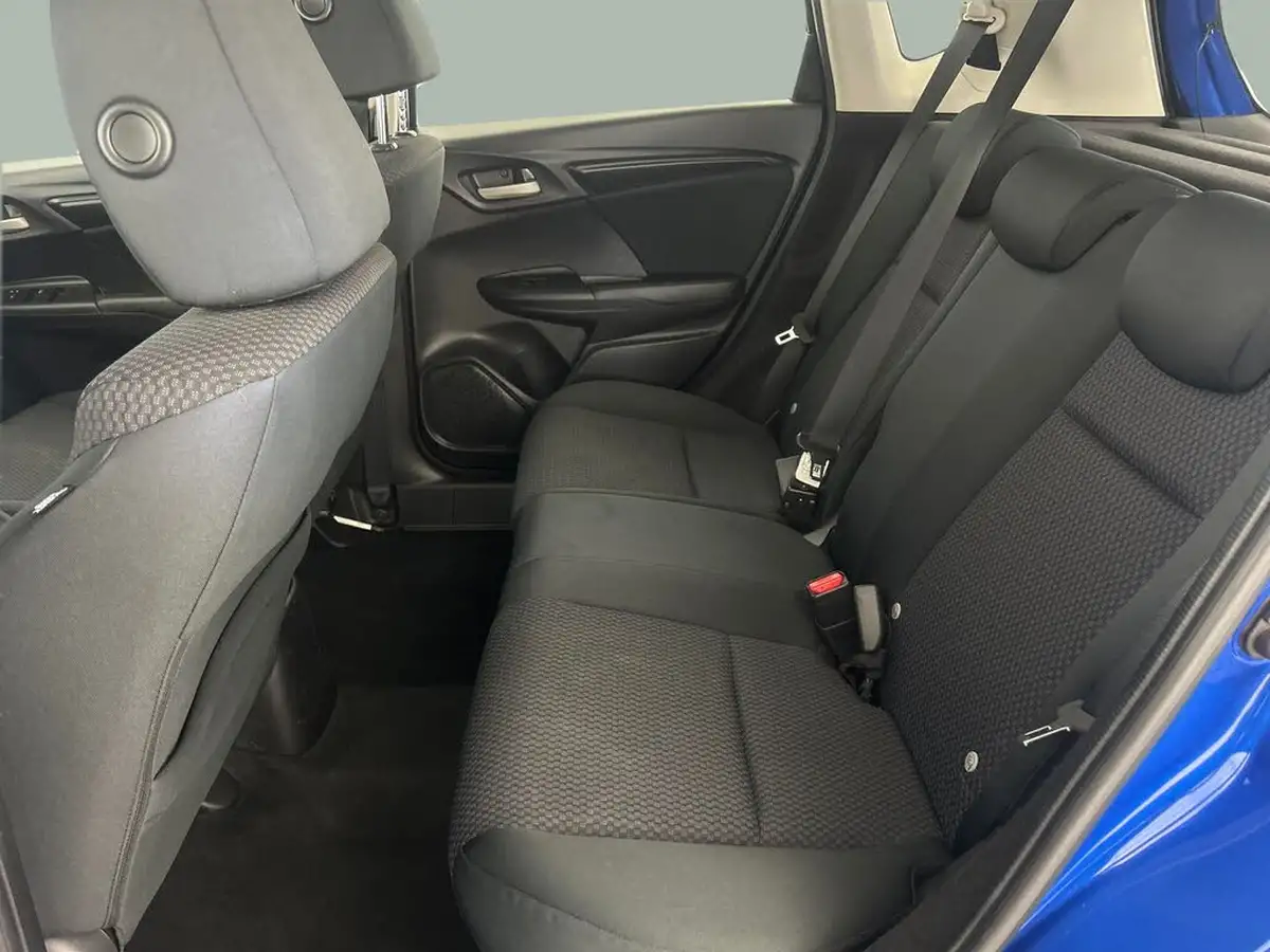 2019-honda-jazz-13-i-vtec-s-big-18