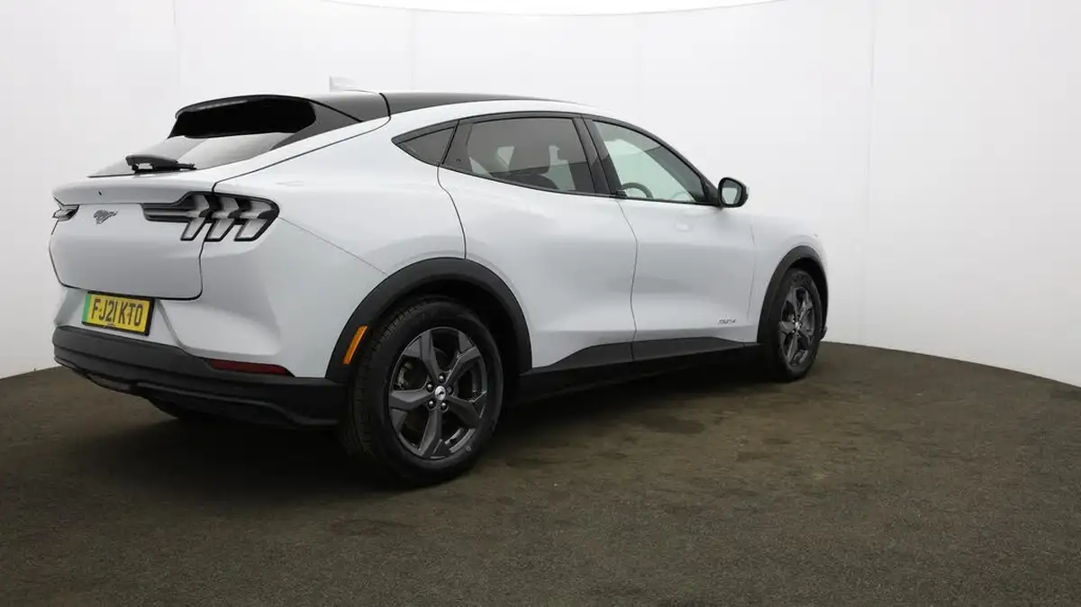 2021-ford-mustang-mach-e-e-standard-range-68kwh-big-58