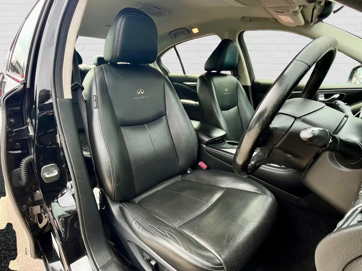 2014-infiniti-q50-22td-premium-auto-big-11