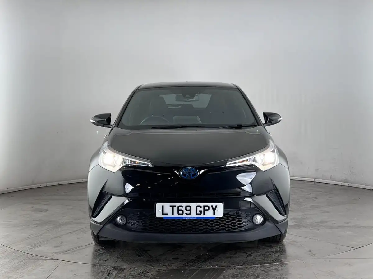2019-toyota-c-hr-18-vvt-i-design-big-6