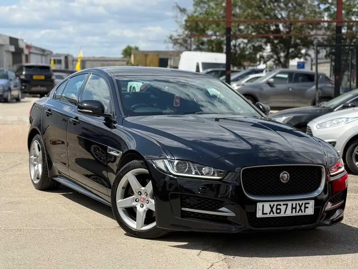 2017-jaguar-xe-20d-r-sport-180ps-ss-1999cc-auto-big-0
