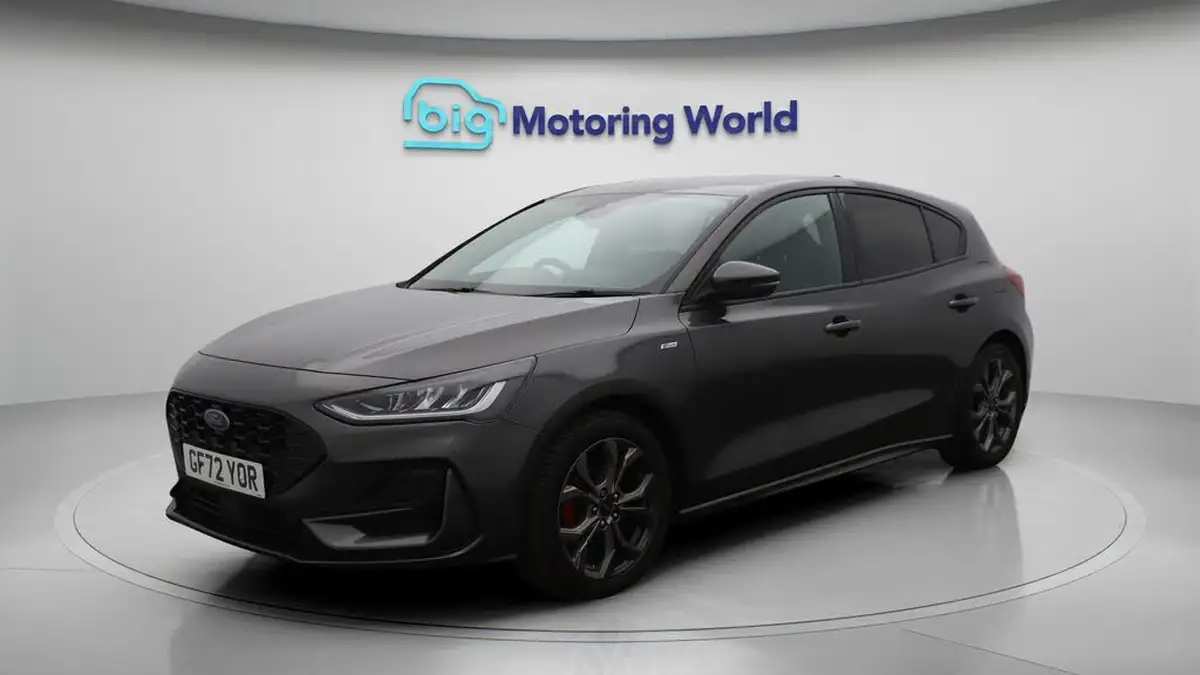 2022-ford-focus-10t-st-line-155ps-hybrid-mhev-hatchback-big-3