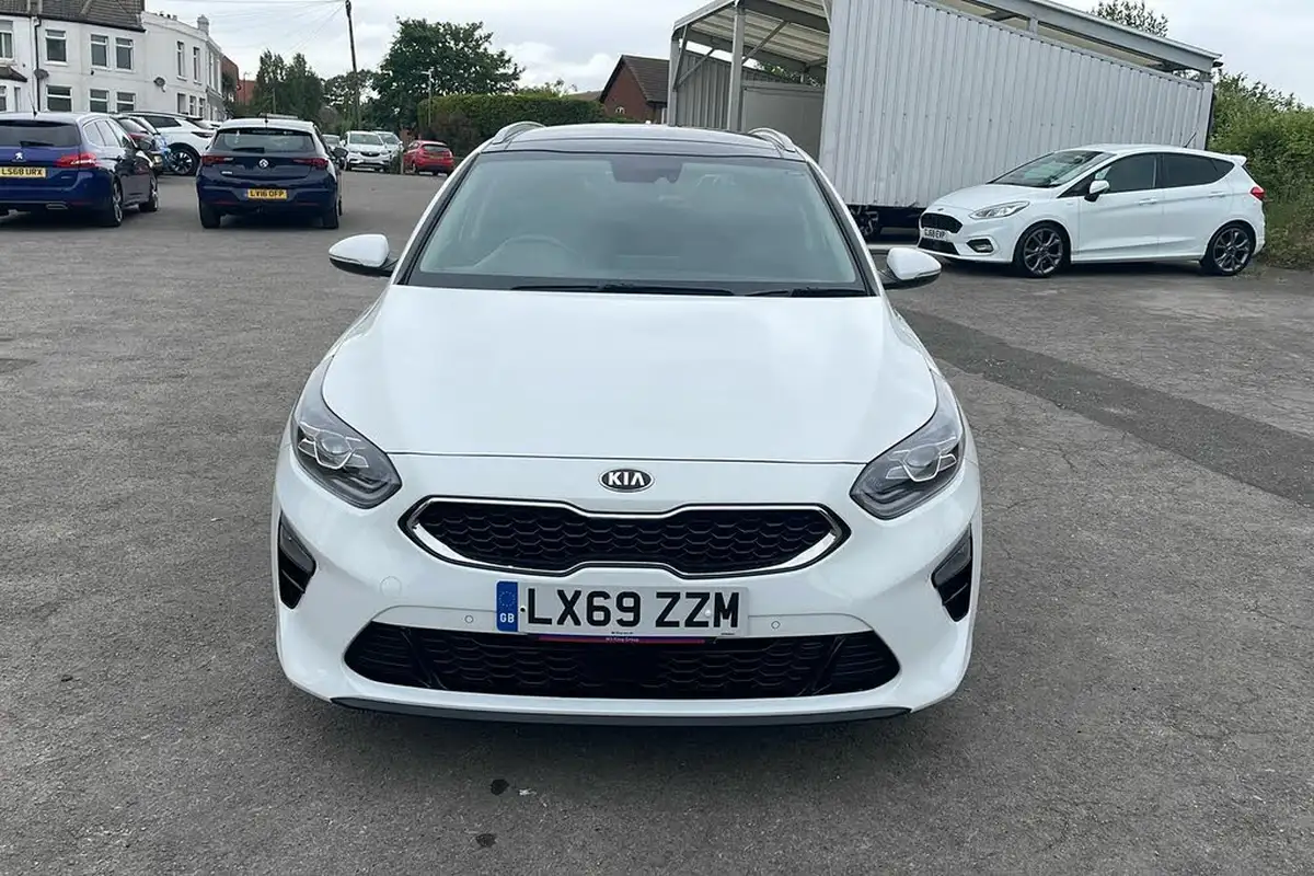 2019-kia-ceed-14-t-gdi-first-edition-sportswagon-dct-big-7