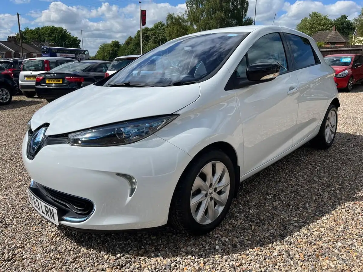 2013-renault-zoe-e-dynamique-intens-big-10
