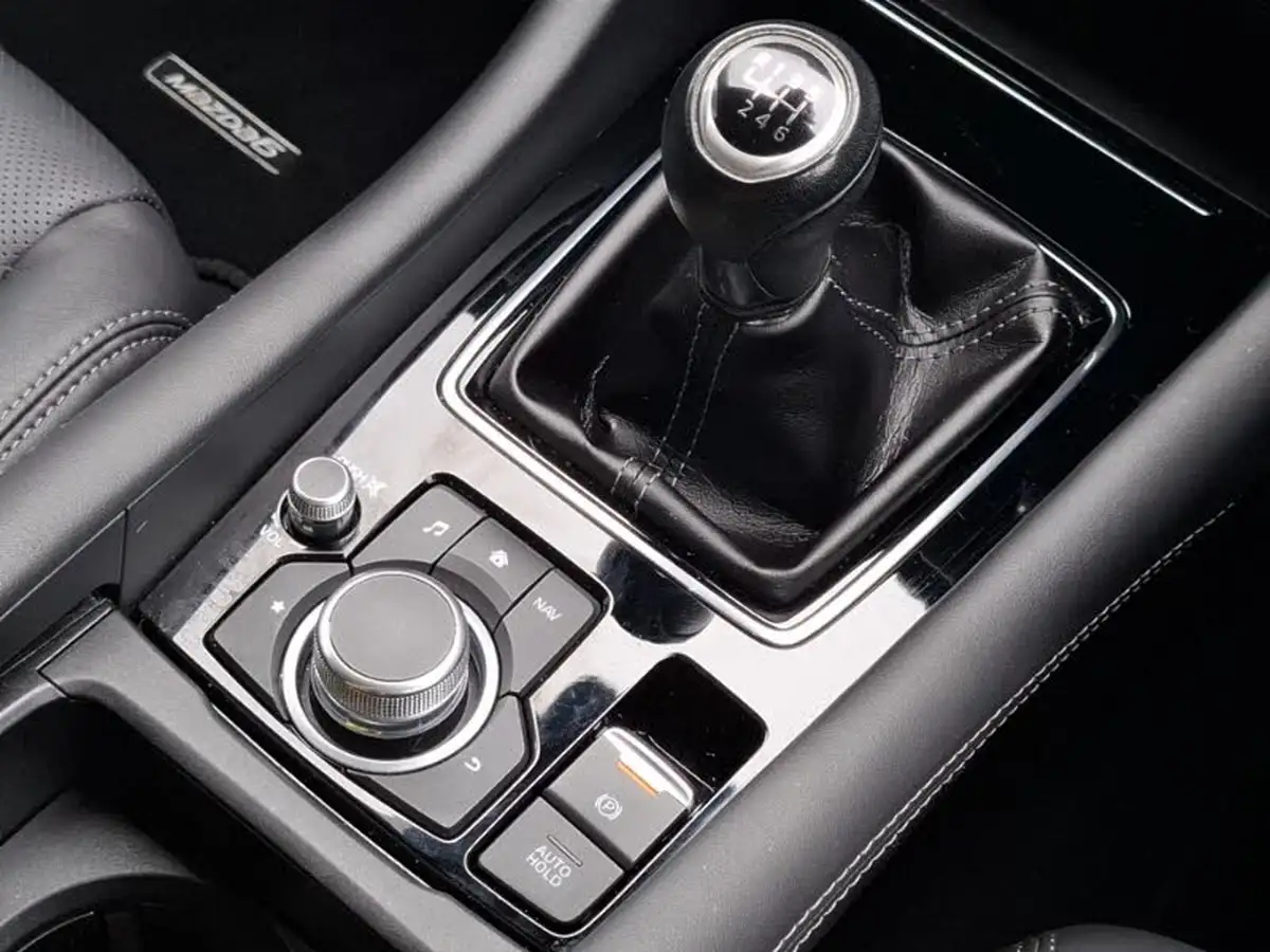 2019-mazda-mazda6-22td-skyactiv-d-sport-nav-150ps-saloon-4d-big-14