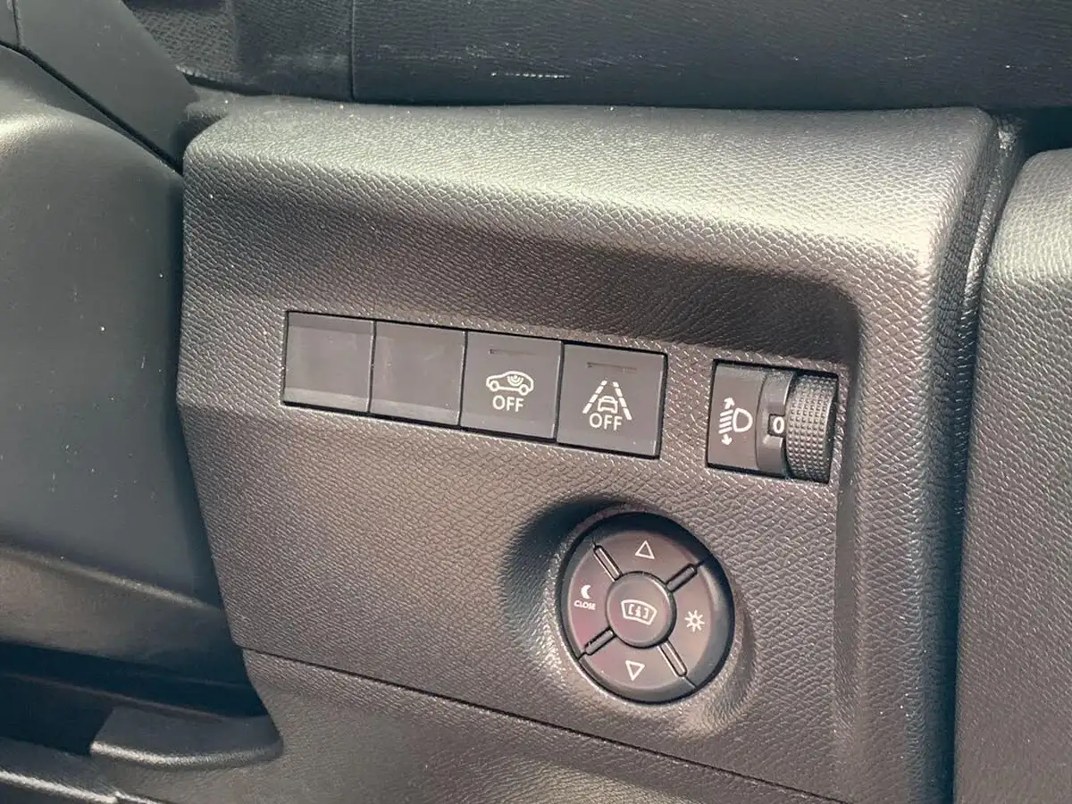 2021-citroen-c4-12-puretech-shine-130ps-big-22