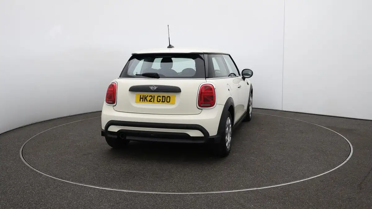 2021-mini-cooper-15-one-classic-3d-big-54